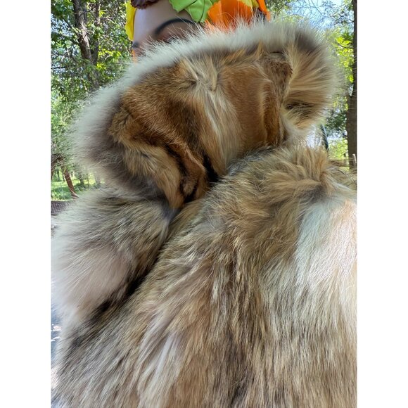 Vintage Coyote Full Length Fur Coat HURTIG Furs - Picture 14 of 16